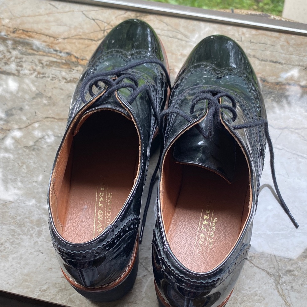 Elegant Black Patent Leather Platform Derby/Oxford shoes